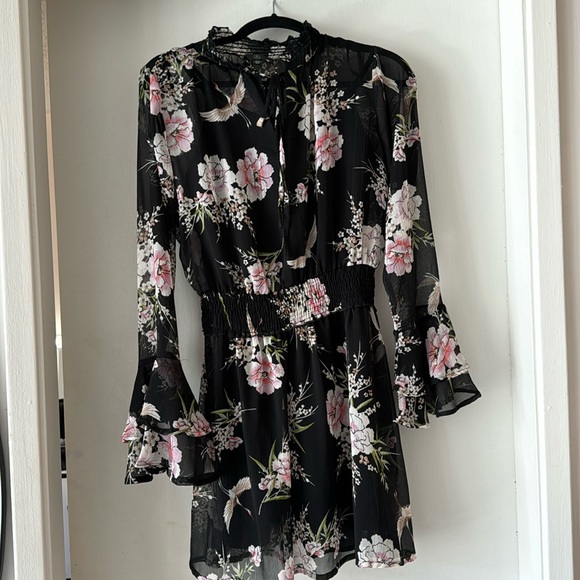 Flowy high neck floral dress - Picture 1 of 3